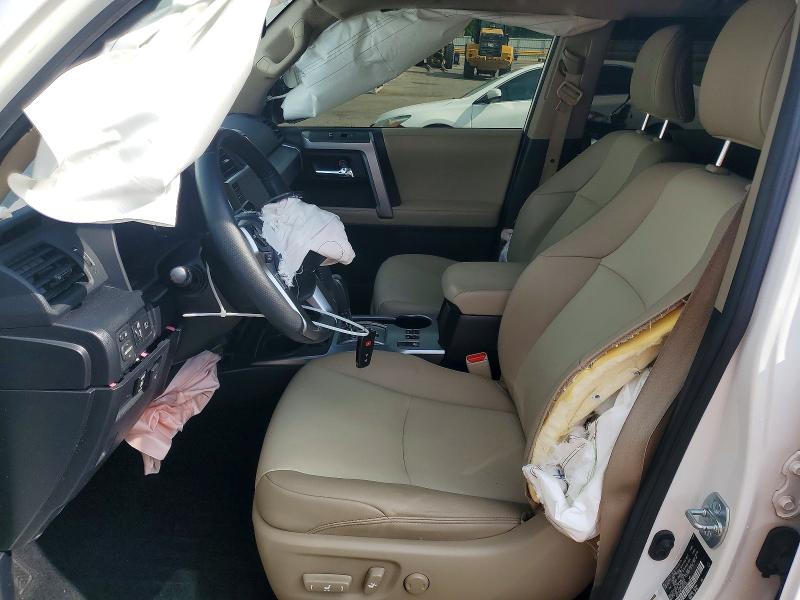 Photo 7 from auction – 2022 TOYOTA 4RUNNER with VIN JTEFU5JR1N5261135