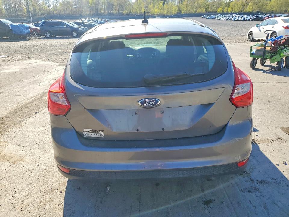 Photo 6 from auction – 2014 FORD FOCUS with VIN 1FADP3K26EL226942