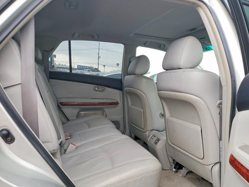 Photo 11 from auction – 2004 LEXUS RX with VIN JTJGA31U440027879
