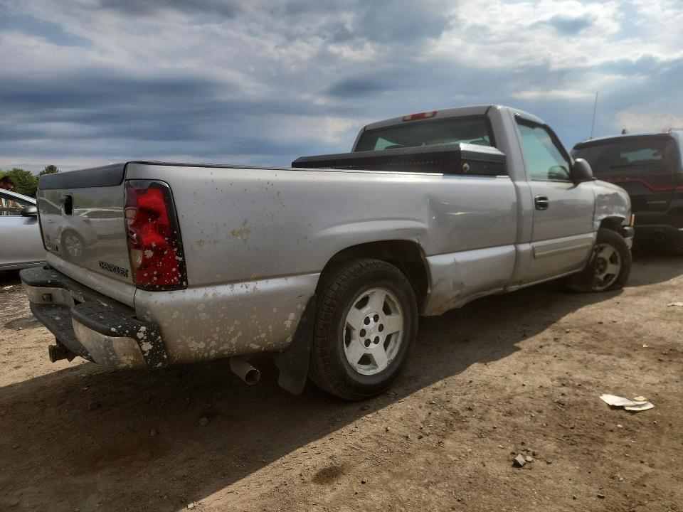 Photo 3 from auction – 2005 CHEVROLET SILVERADO with VIN 1GCEC14Z95Z268169