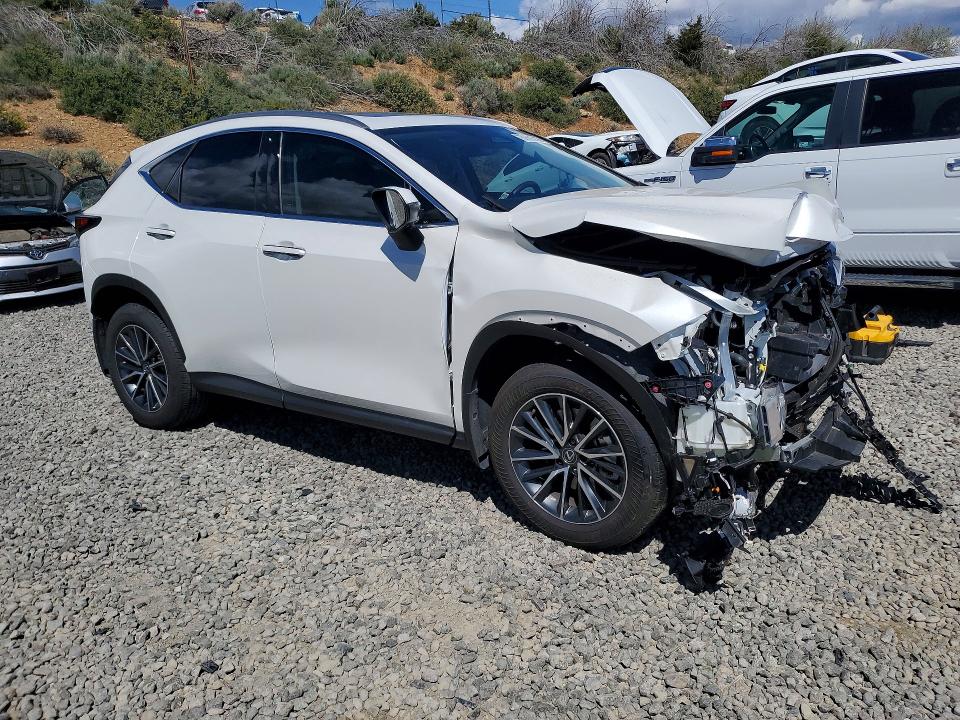 Photo 4 from auction – 2025 LEXUS NX with VIN JTJGGCEZXS2024765