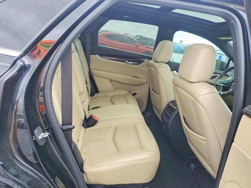 Photo 11 from auction – 2017 CADILLAC XT5 with VIN 1GYKNBRS3HZ132715