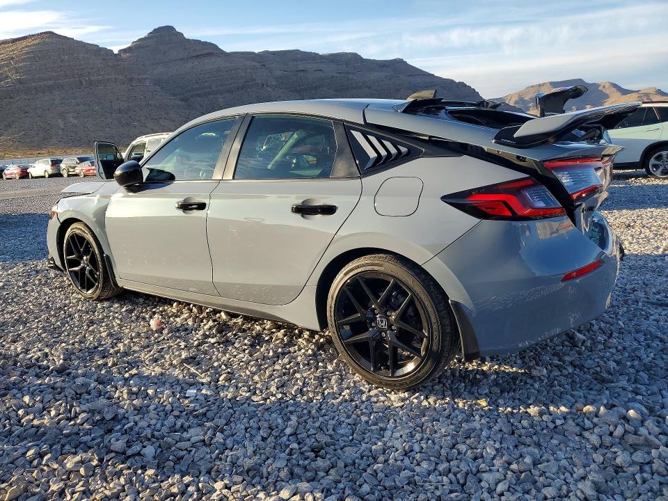 Photo 2 from auction – 2023 HONDA CIVIC with VIN 19XFL2H83PE022812