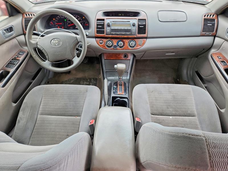 Photo 8 from auction – 2005 TOYOTA CAMRY with VIN 4T1BE32K75U092150