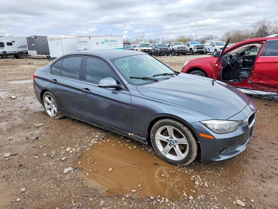 Photo 4 from auction – 2013 BMW 320 with VIN WBA3C3C5XDF982441