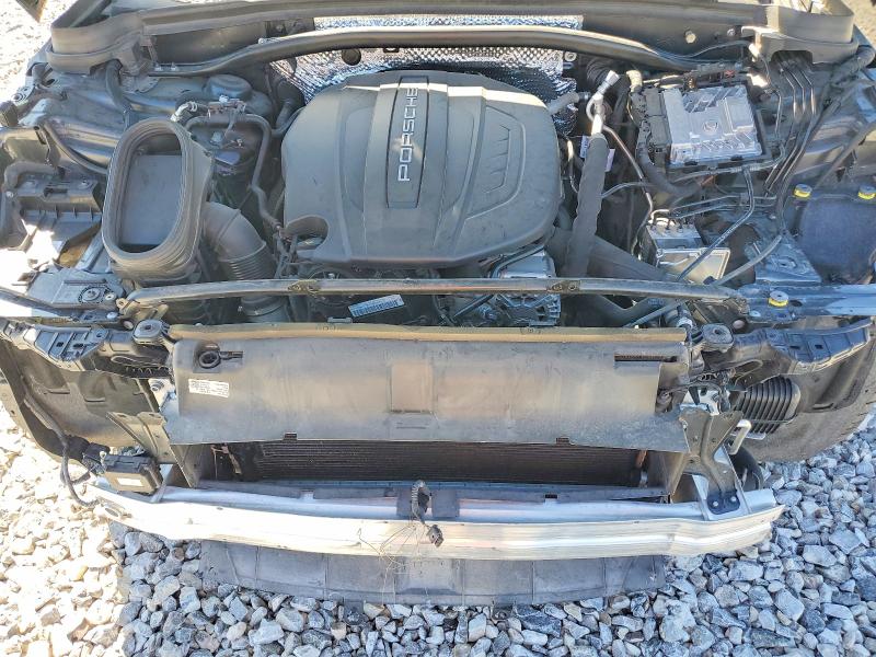 Photo 11 from auction – 2019 PORSCHE MACAN with VIN WP1AA2A51KLB03807