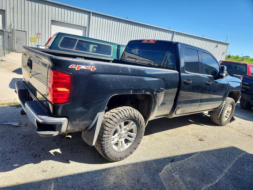 Photo 3 from auction – 2016 CHEVROLET SILVERADO with VIN 1GCVKREC5GZ360037