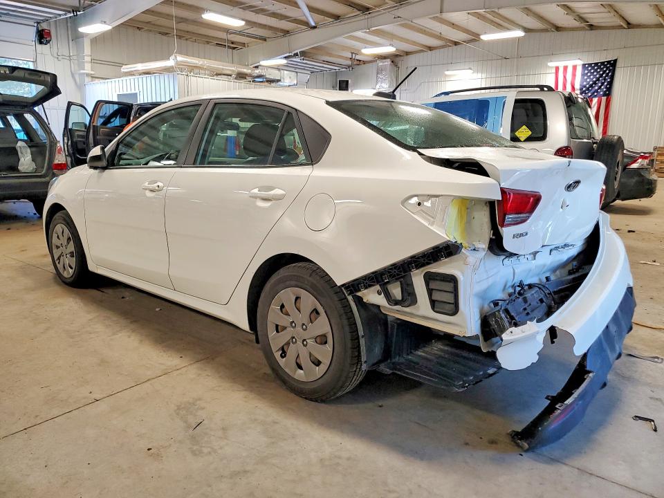 Photo 2 from auction – 2019 KIA RIO with VIN 3KPA24AB0KE178555