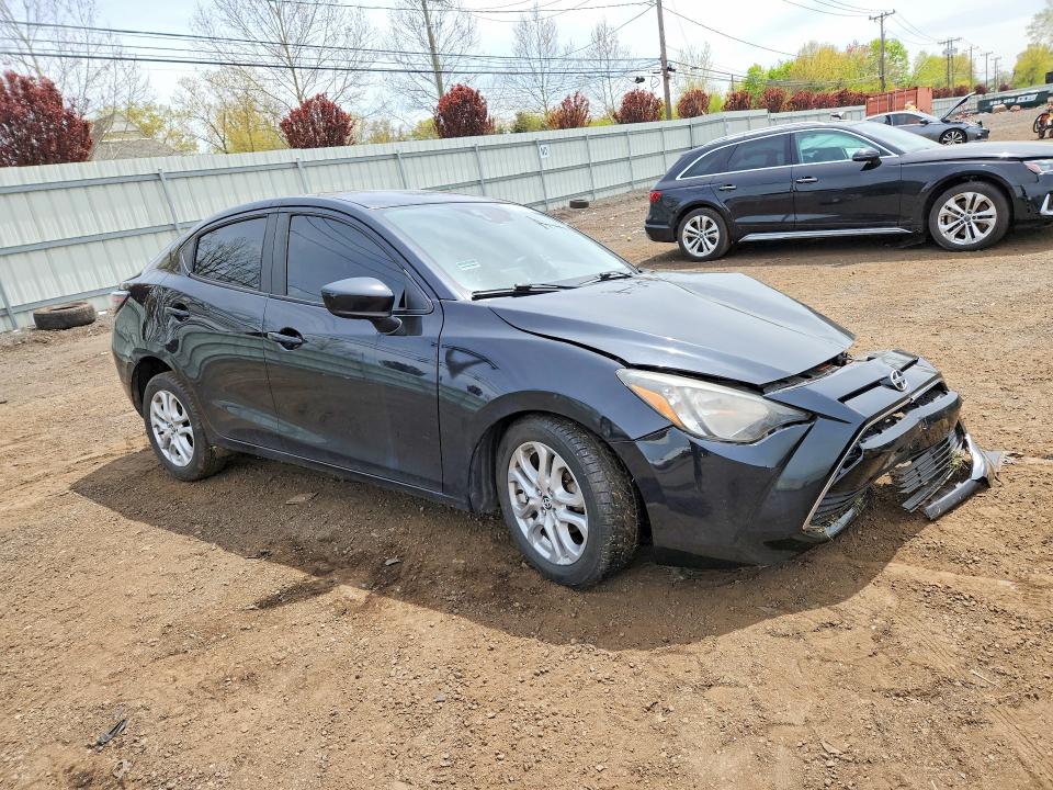 Photo 4 from auction – 2016 SCION IA with VIN 3MYDLBZV7GY132841