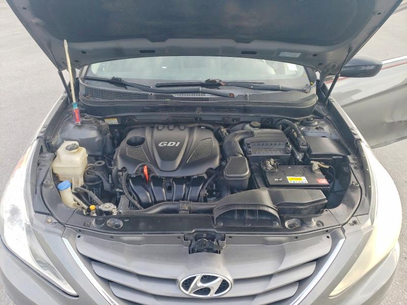 Photo 11 from auction – 2011 HYUNDAI SONATA with VIN 5NPEB4AC4BH044752