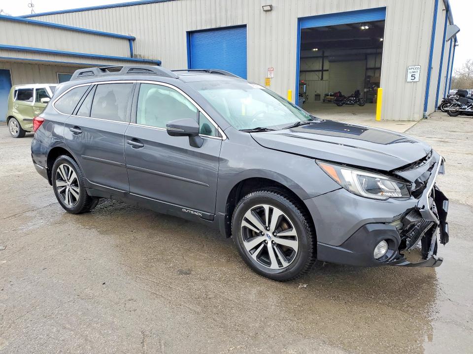 Photo 4 from auction – 2018 SUBARU OUTBACK with VIN 4S4BSAKC6J3221064