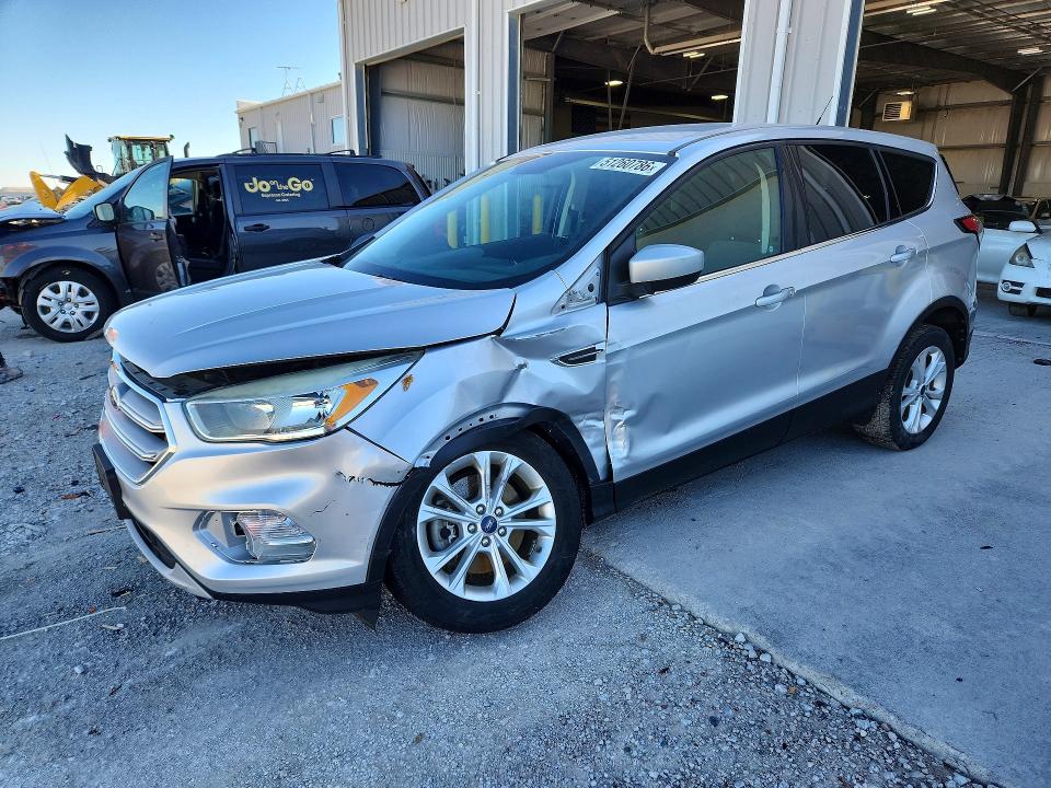 FORD ESCAPE 2017 with VIN 1FMCU9G91HUF10996 - Photo from auction