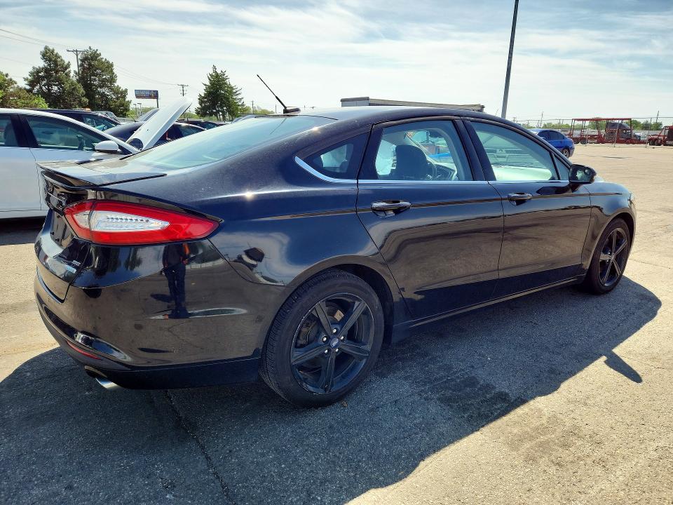 Photo 3 from auction – 2016 FORD FUSION with VIN 3FA6P0HD3GR245159
