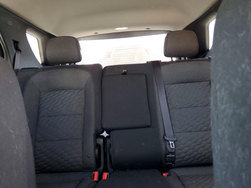 Photo 10 from auction – 2018 CHEVROLET EQUINOX with VIN 3GNAXJEV9JS635469