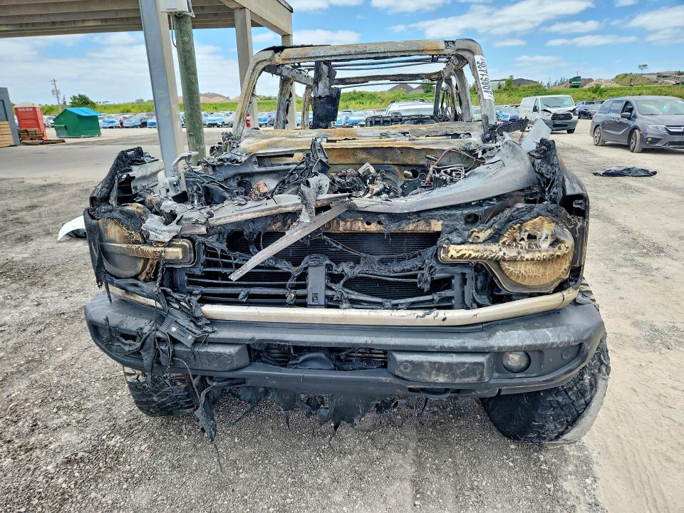 Снимка 5 от търг – 2022 FORD BRONCO с VIN 1FMEE5DP5NLB39148