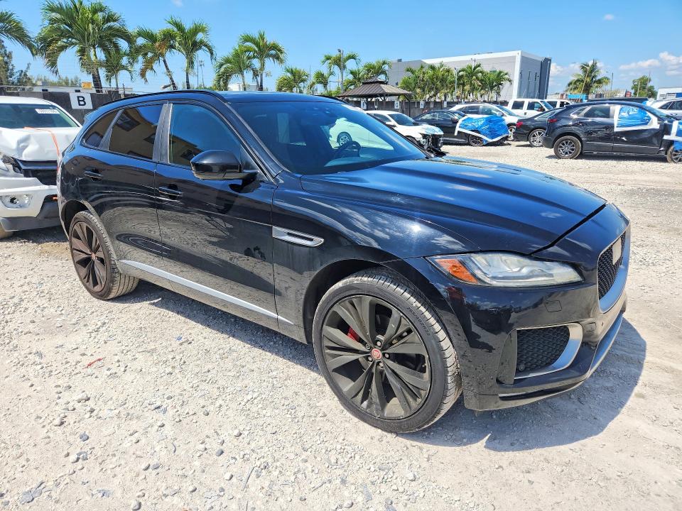 Photo 4 from auction – 2018 JAGUAR F-PACE with VIN SADCM2FV5JA202882
