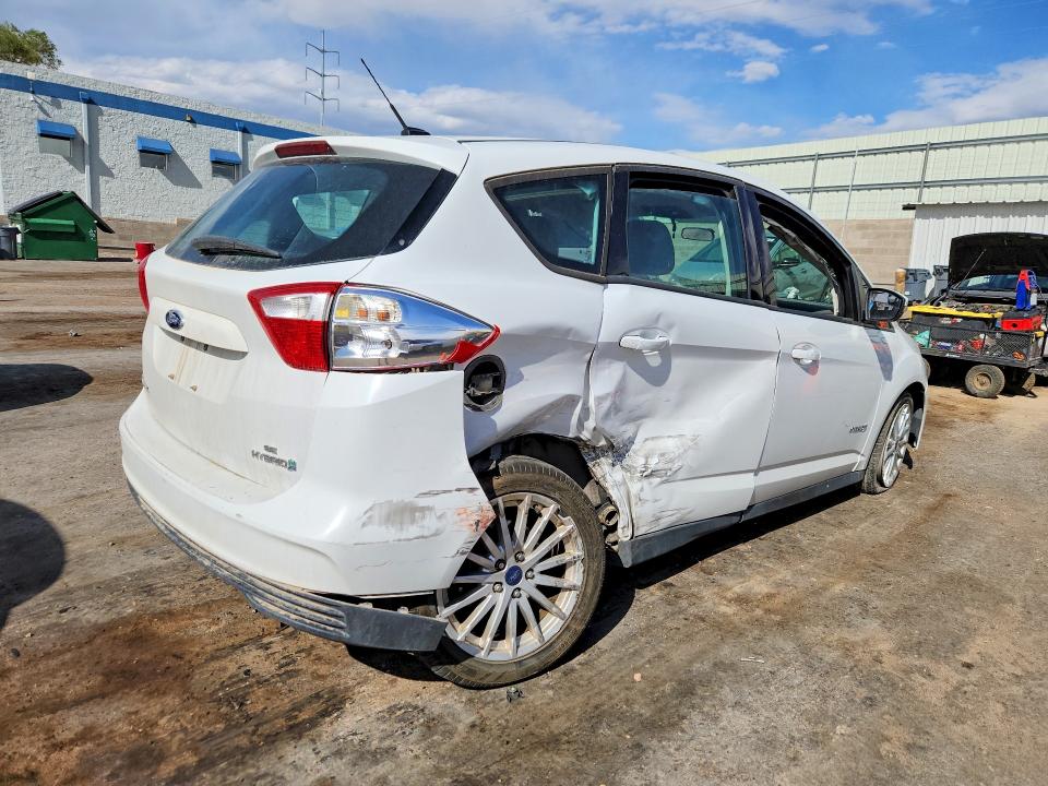 Photo 3 from auction – 2016 FORD C-MAX with VIN 1FADP5AU2GL111451