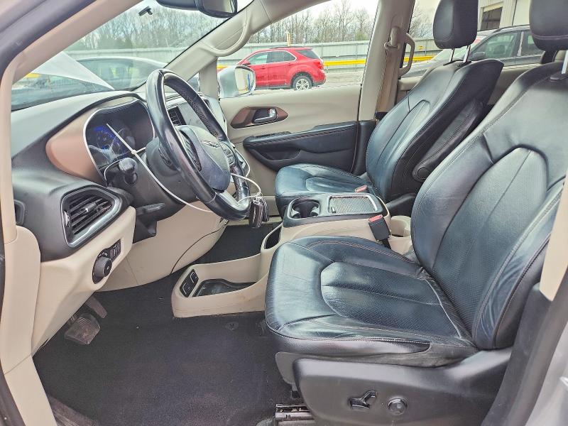 Photo 7 from auction – 2018 CHRYSLER PACIFICA with VIN 2C4RC1EG0JR330299