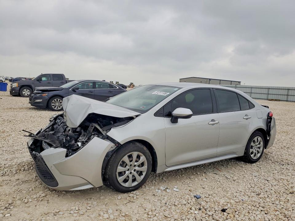 TOYOTA COROLLA 2022 with VIN JTDEPMAE9NJ197982 - Photo from auction