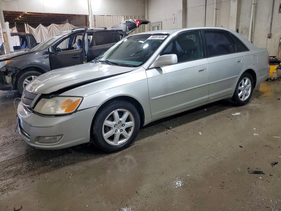 2000 TOYOTA AVALON