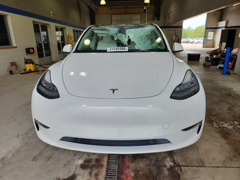 Photo 5 from auction – 2021 TESLA MODEL Y with VIN 5YJYGAEE4MF183550