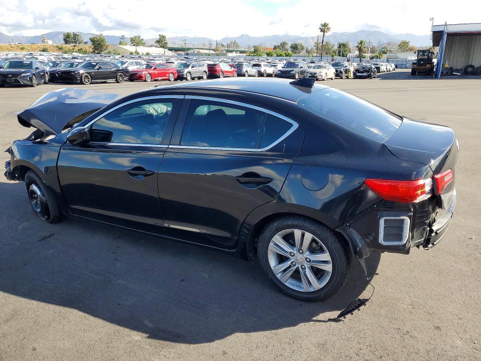 Снимка 2 от търг – 2013 ACURA ILX с VIN 19VDE1F38DE022022