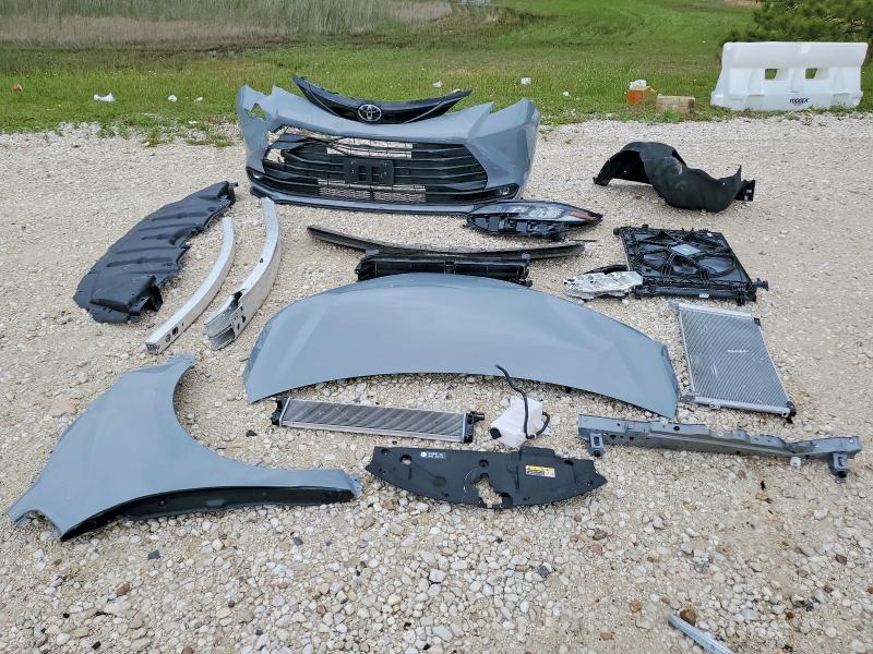 Photo 13 from auction – 2026 TOYOTA SIENNA with VIN 5TDCSKFC0TS229042