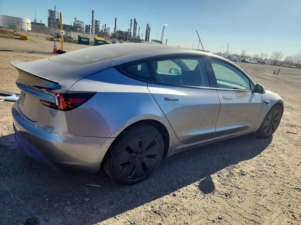 Снимка 3 от търг – 2024 TESLA MODEL 3 с VIN LRW3E7FA4RC277234