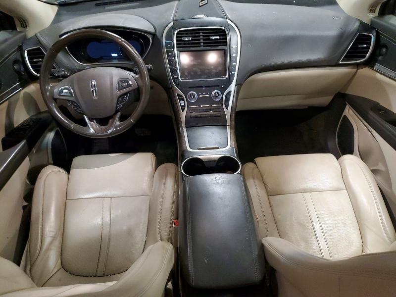 Photo 8 from auction – 2016 LINCOLN MKX with VIN 2LMPJ8LR7GBL28156