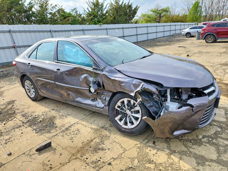 Photo 4 from auction – 2016 TOYOTA CAMRY with VIN 4T4BF1FK8GR553425