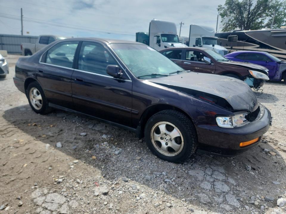 Photo 4 from auction – 1997 HONDA ACCORD with VIN 1HGCD5600VA085186
