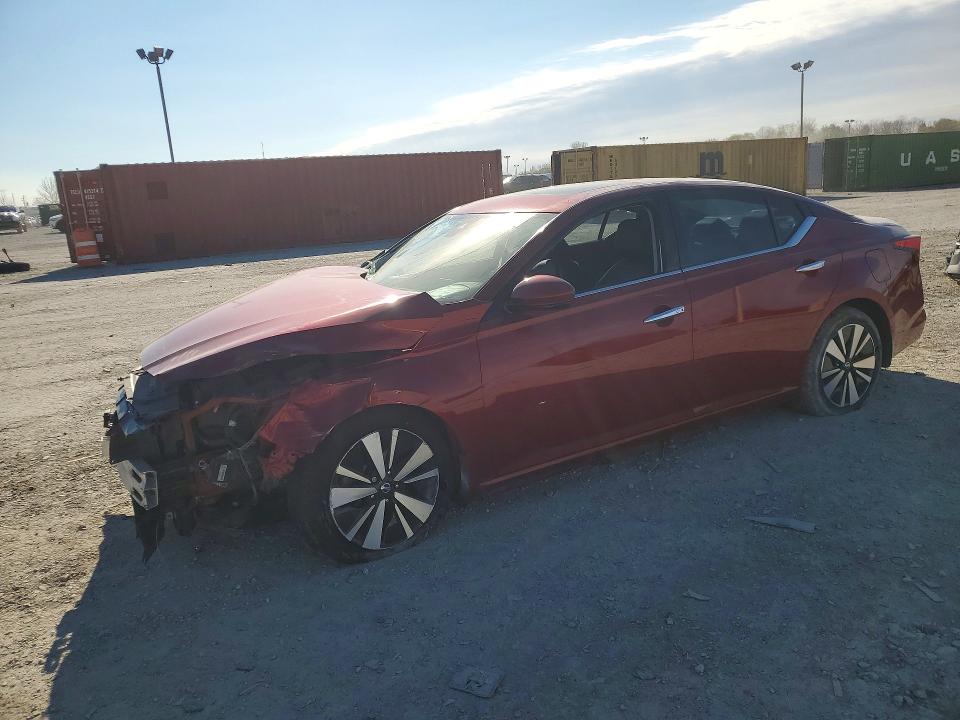 NISSAN ALTIMA 2019 with VIN 1N4BL4EV8KC136217 - Photo from auction