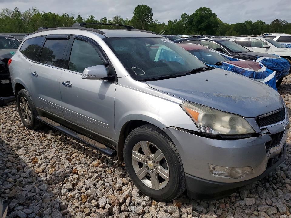 Photo 4 from auction – 2011 CHEVROLET TRAVERSE LT with VIN 1GNKRGED3BJ179089