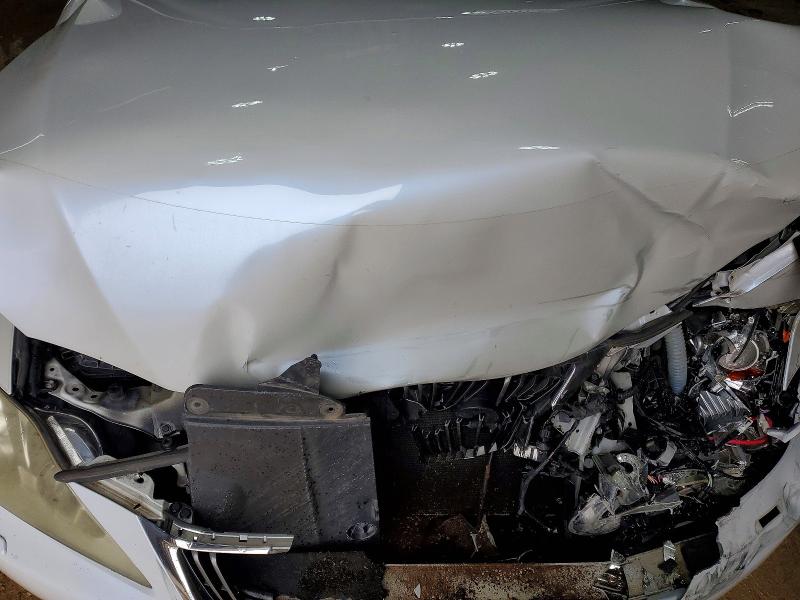 Photo 11 from auction – 2010 LEXUS IS with VIN JTHCF5C28A2032950