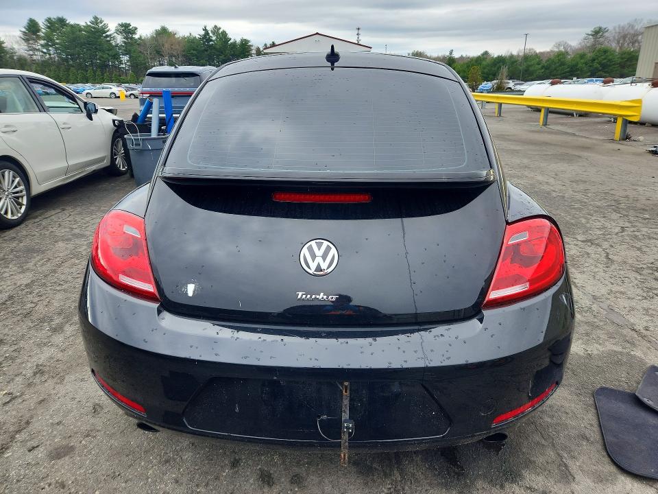Photo 6 from auction – 2013 VOLKSWAGEN BEETLE with VIN 3VWVS7AT1DM691198