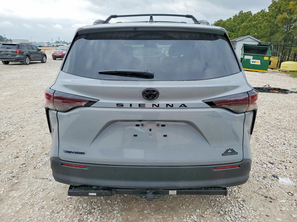 Photo 6 from auction – 2026 TOYOTA SIENNA with VIN 5TDCSKFC0TS229042