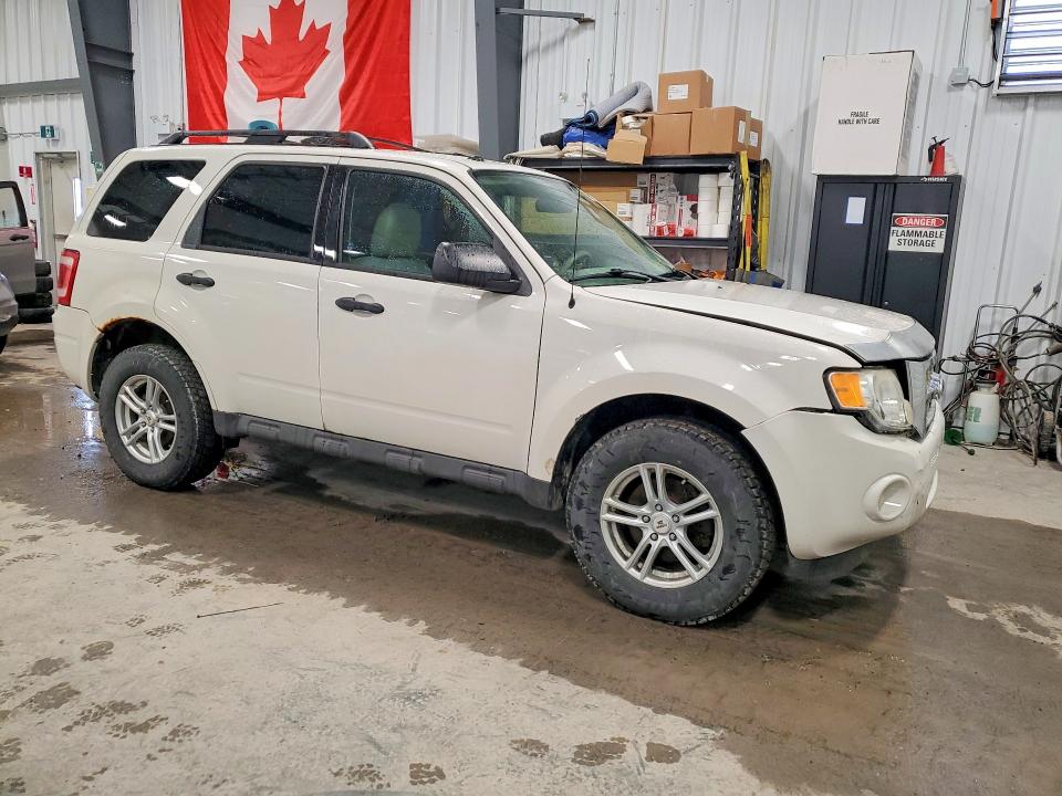 Photo 4 from auction – 2012 FORD ESCAPE with VIN 1FMCU0DG1CKB59087