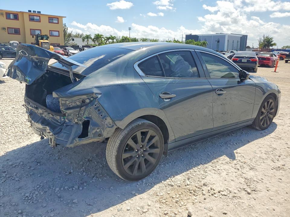 Photo 3 from auction – 2024 MAZDA 3 with VIN 3MZBPBCM2RM419232