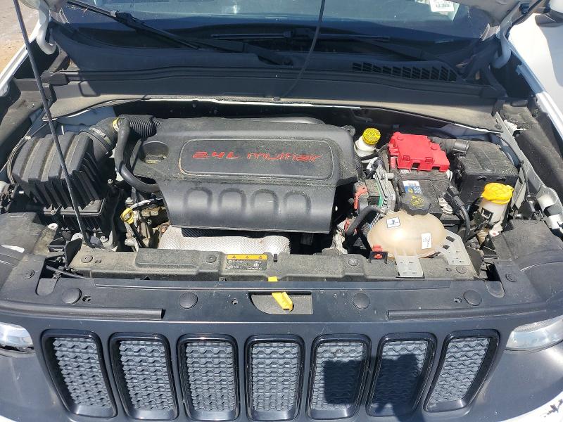 Photo 11 from auction – 2019 JEEP RENEGADE with VIN ZACNJABB6KPJ75015