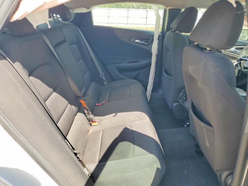 Photo 10 from auction – 2021 CHEVROLET MALIBU with VIN 1G1ZD5ST0MF063272