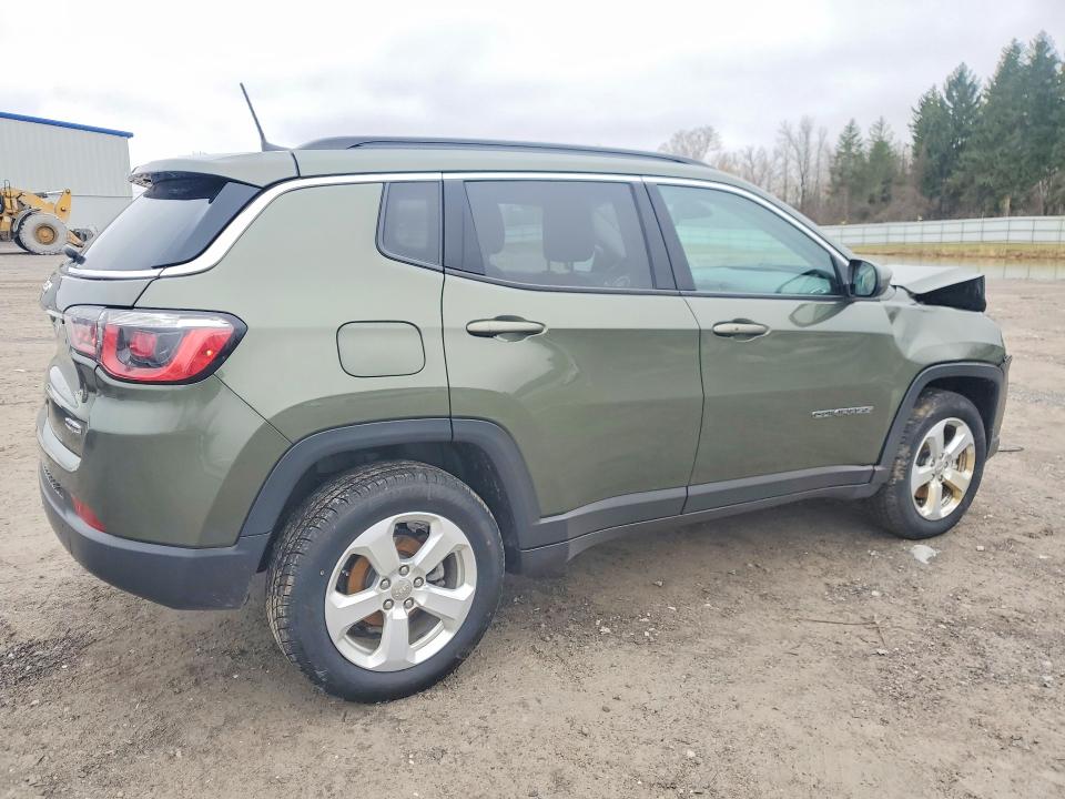 Photo 3 from auction – 2019 JEEP COMPASS with VIN 3C4NJDBB2KT734850