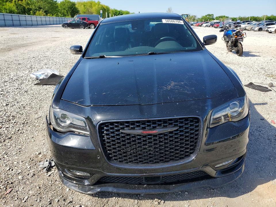 Photo 5 from auction – 2022 CHRYSLER 300 with VIN 2C3CCABTXNH205379