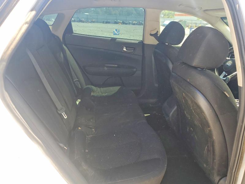 Photo 10 from auction – 2019 KIA OPTIMA with VIN 5XXGT4L37KG279323