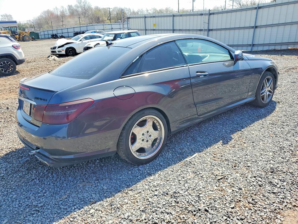 Photo 3 from auction – 2012 MERCEDES-BENZ E with VIN WDDKJ7DB1CF159398