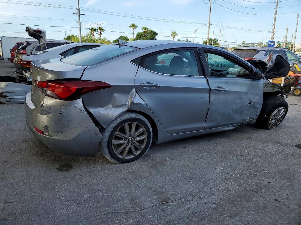 Photo 3 from auction – 2015 HYUNDAI ELANTRA with VIN 5NPDH4AE2FH628794