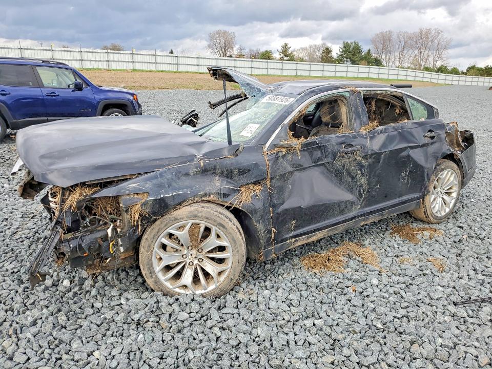 FORD TAURUS 2018 with VIN 1FAHP2F80JG129488 - Photo from auction
