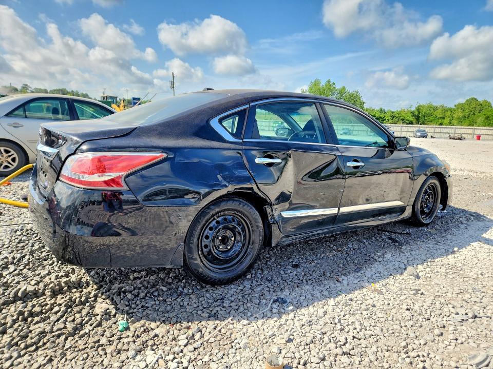 Photo 3 from auction – 2015 NISSAN ALTIMA with VIN 1N4AL3AP9FC101527