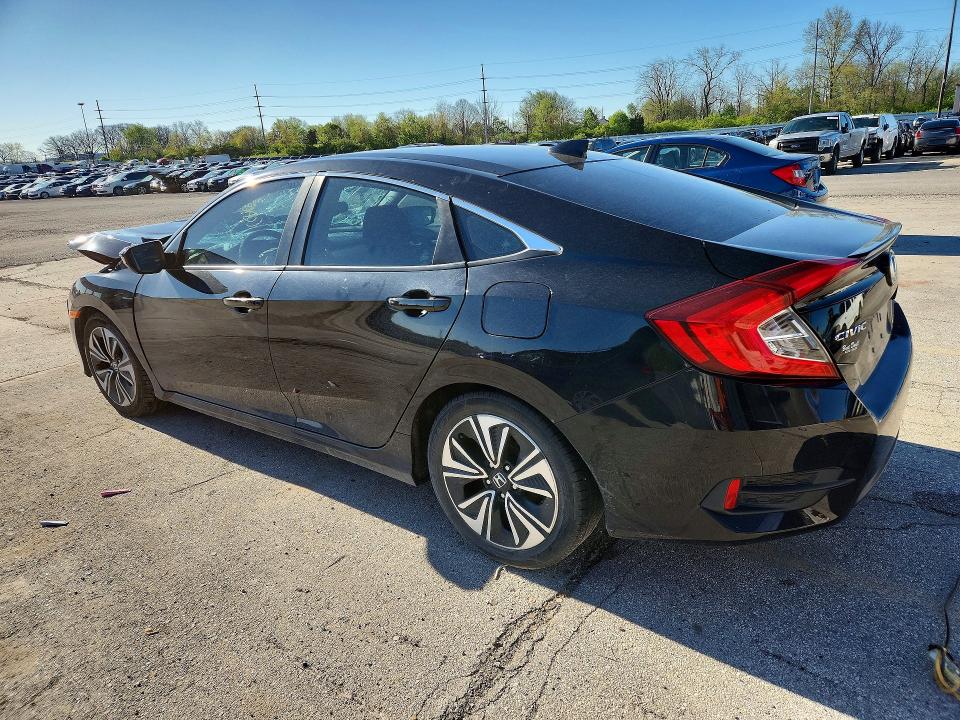 Photo 2 from auction – 2016 HONDA CIVIC with VIN 2HGFC1F30GH642041