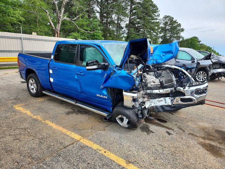 Photo 4 from auction – 2022 RAM 1500 with VIN 1C6RRFMG6NN370331