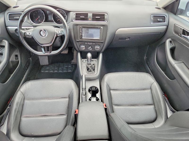 Photo 8 from auction – 2017 VOLKSWAGEN JETTA with VIN 3VWDB7AJXHM336269